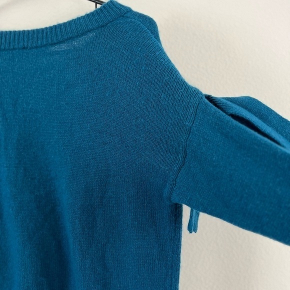 Ann Taylor Wool Blend Teal Blue Sleeve Bow Crewneck Pullover Sweater Medium - Picture 13 of 16